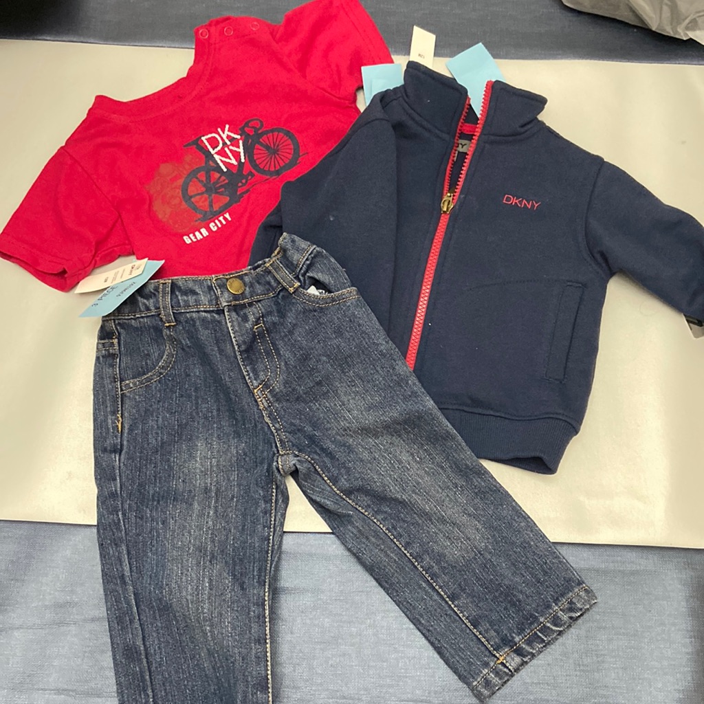 Dkny 3pc Outfit Jeans Tee  Sweater Brand New With Tags